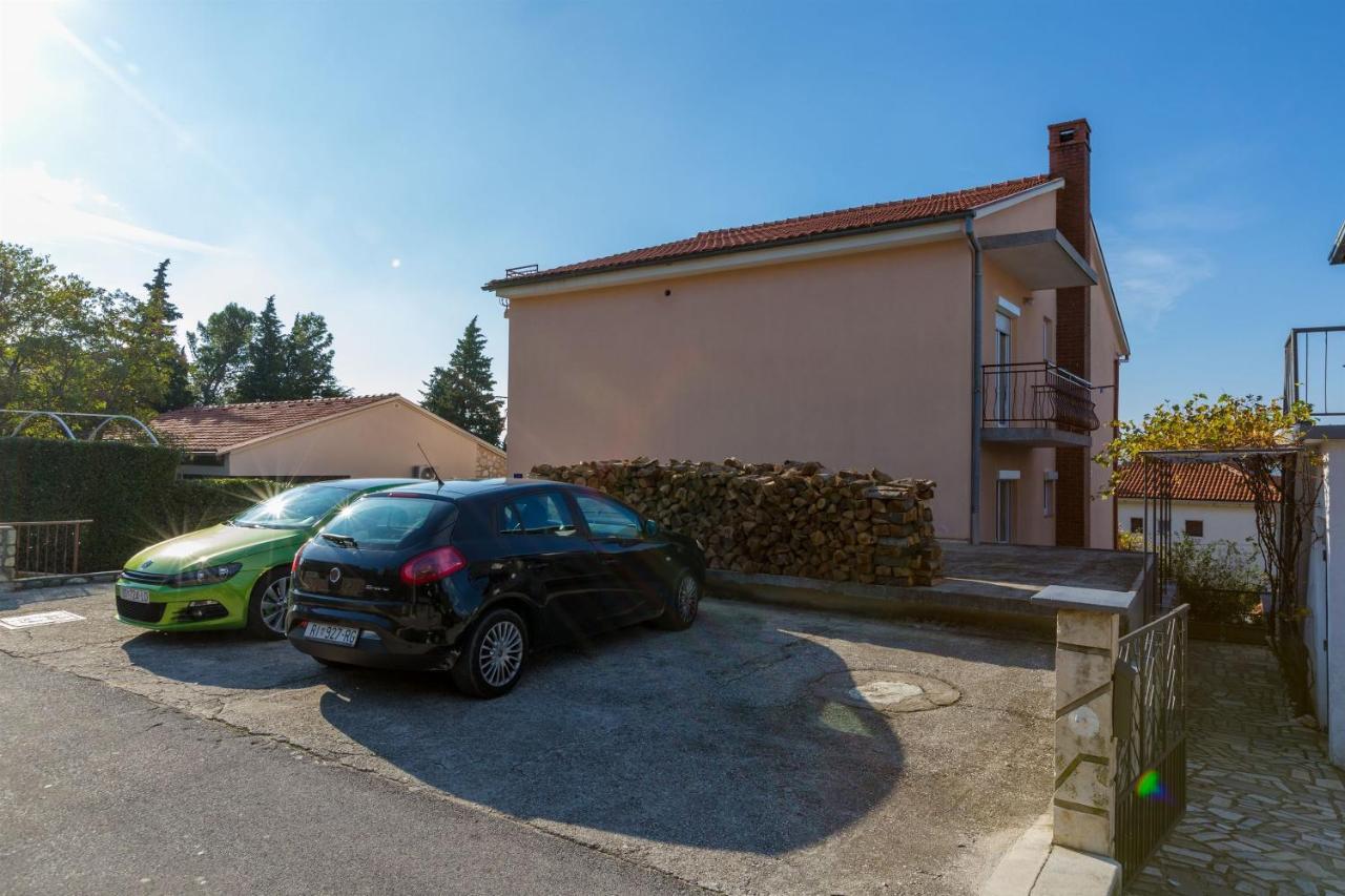 Apartments Melita Dramalj Exterior photo